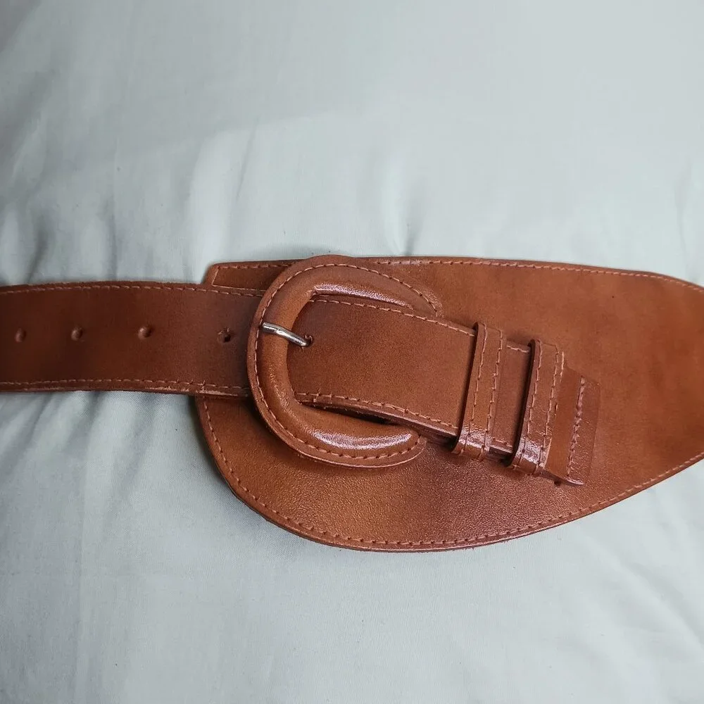 Vintage Brown Leather Women's Belt size M Made in USA
